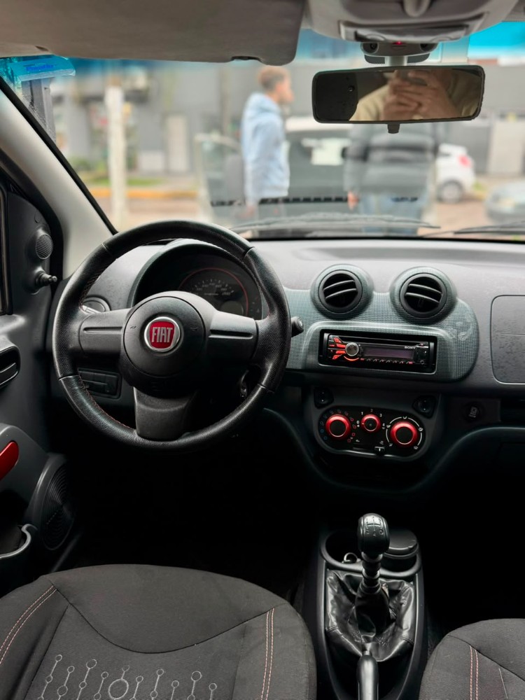 Fiat UNO SPORTING 1.4 8V — foto 10